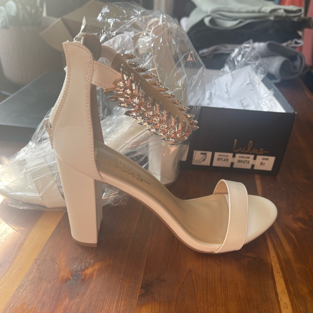 NWT Lulus heels with jewel detail ankle strap, white, size 8.5